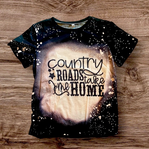 NWOT! ‘Country Roads’ Graphic Tee - Picture 1 of 6